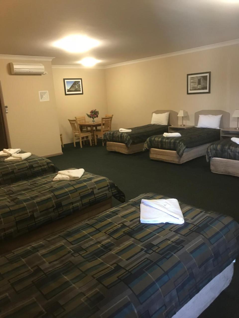 The Bakehouse Motel Goulburn Exteriör bild